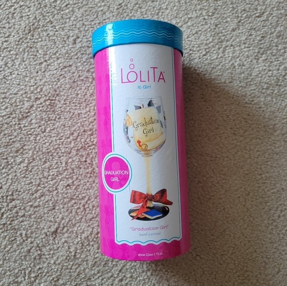 Lolita Graduation Girl hand-painted wine glass - Picture 4 of 4